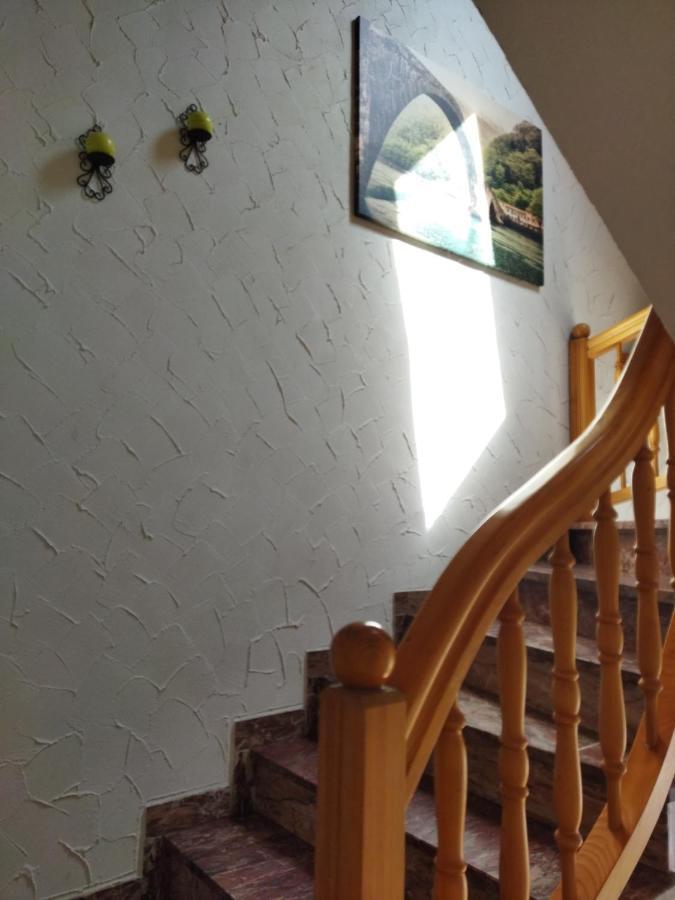 Aussergewoehnliche Atelierferienwohnung Mit Balkon An Der Donau Winzer ภายนอก รูปภาพ
