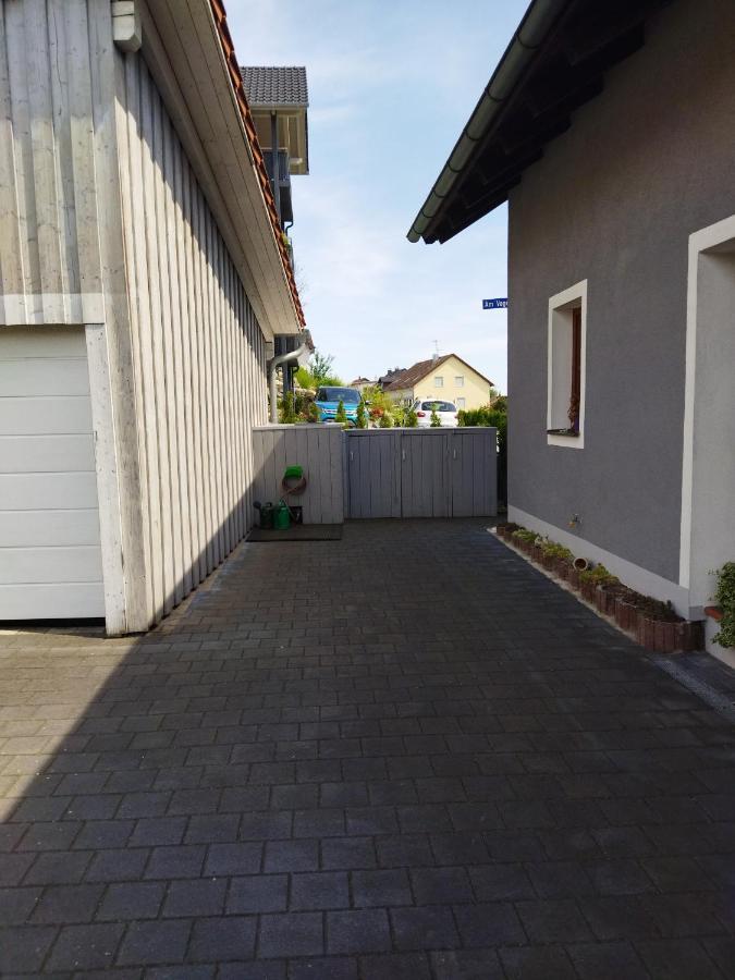 Aussergewoehnliche Atelierferienwohnung Mit Balkon An Der Donau Winzer ภายนอก รูปภาพ